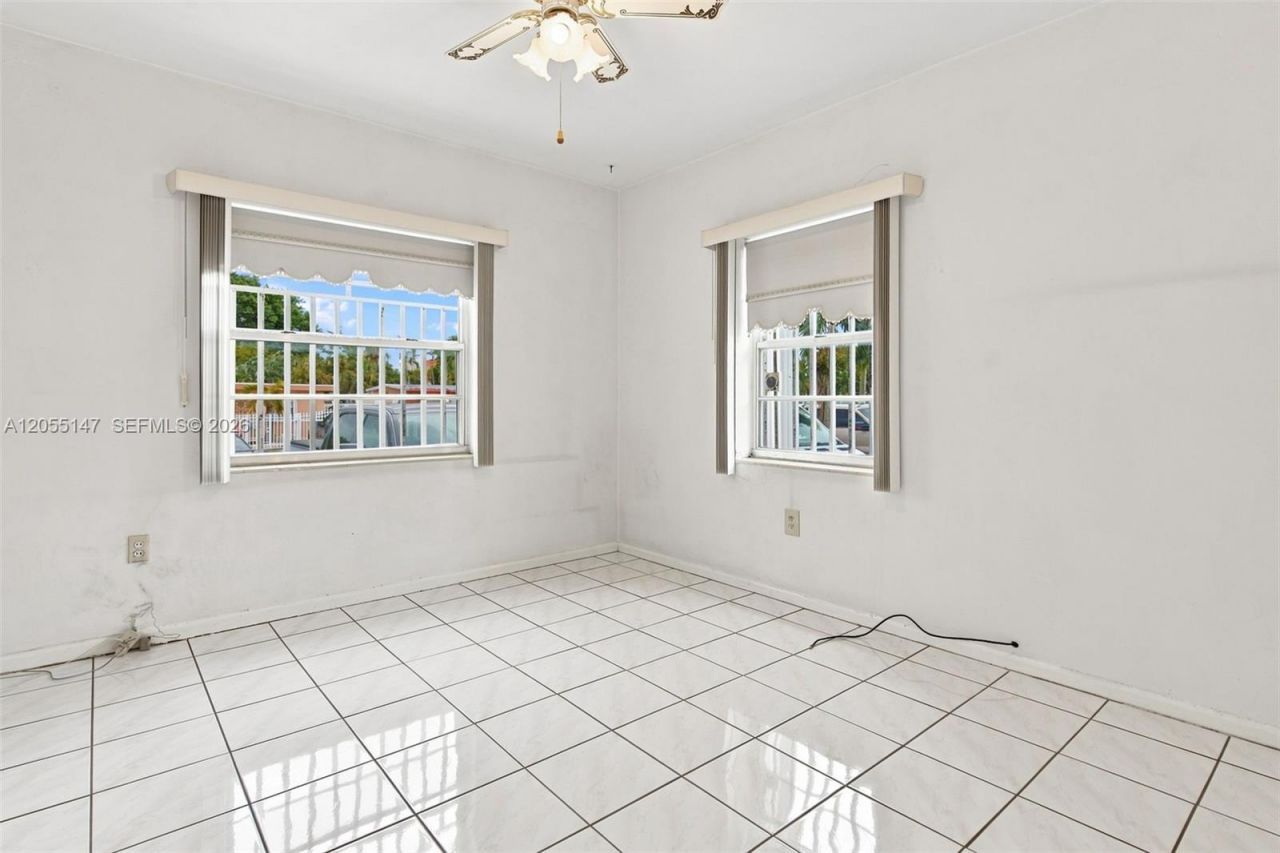 636 E 48th St, Hialeah, FL 33013 Photo