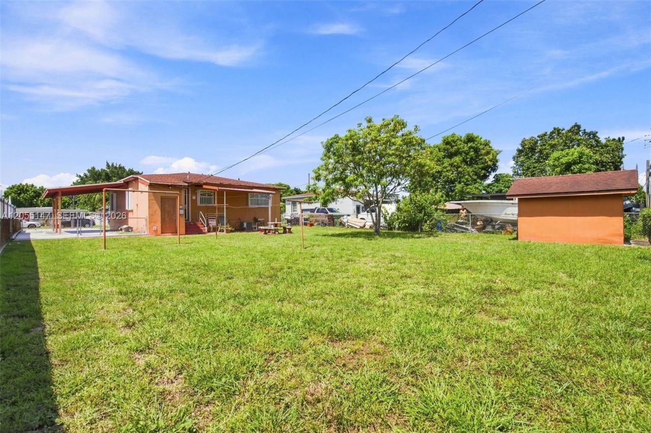 636 E 48th St, Hialeah, FL 33013 Photo