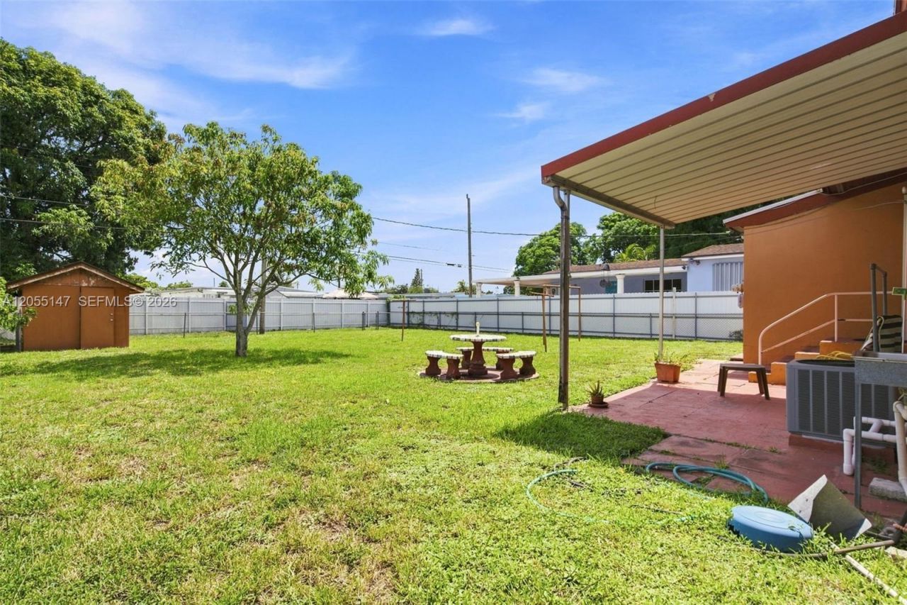 636 E 48th St, Hialeah, FL 33013 Photo