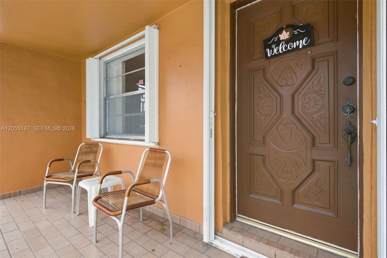 636 E 48th St, Hialeah, FL 33013 Photo