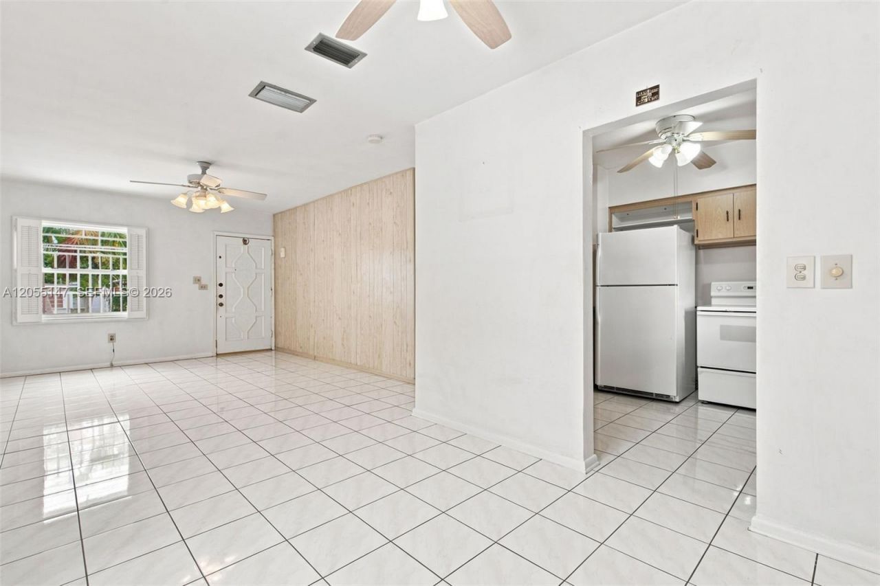 636 E 48th St, Hialeah, FL 33013 Photo