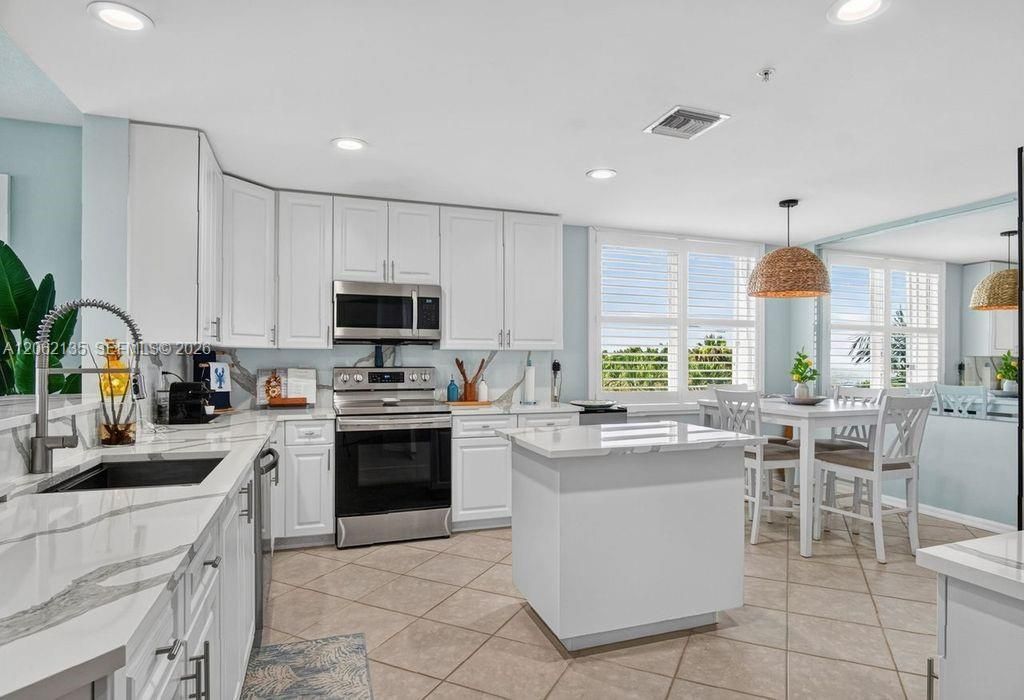 1024 Windward Dr , Unit 3206, Fort Pierce, FL 34949 Photo