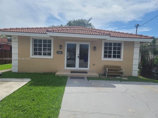 2884 SW 36th Ave , Miami, FL 33133