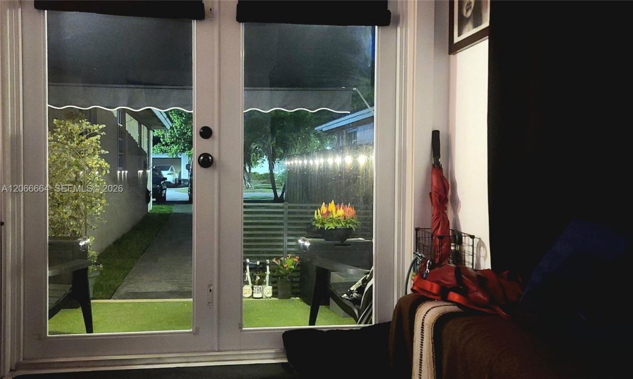 2884 SW 36th Ave, Miami, FL 33133 Photo