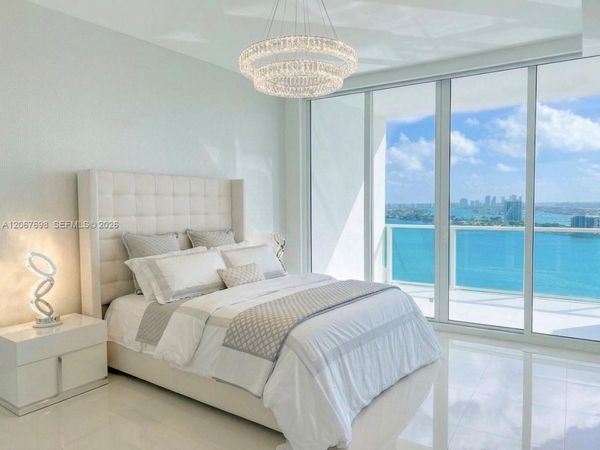 2020 N Bayshore Dr , Unit 2404, Miami, FL 33137