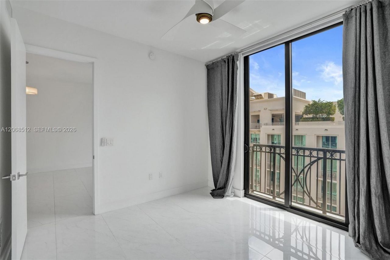 301 Altara Ave, Unit UPH1005, Coral Gables, FL 33146 Photo