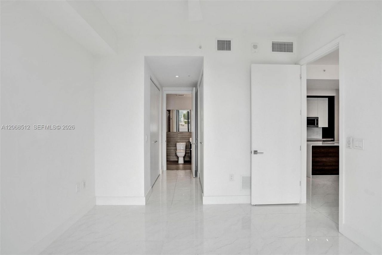 301 Altara Ave, Unit UPH1005, Coral Gables, FL 33146 Photo