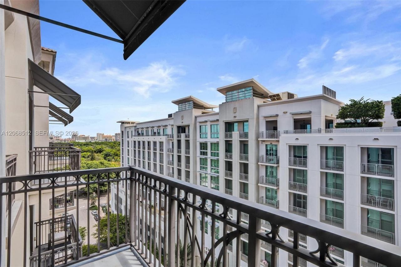 301 Altara Ave, Unit UPH1005, Coral Gables, FL 33146 Photo
