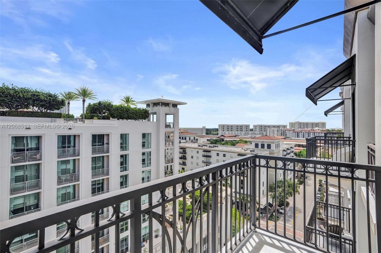 301 Altara Ave, Unit UPH1005, Coral Gables, FL 33146 Photo