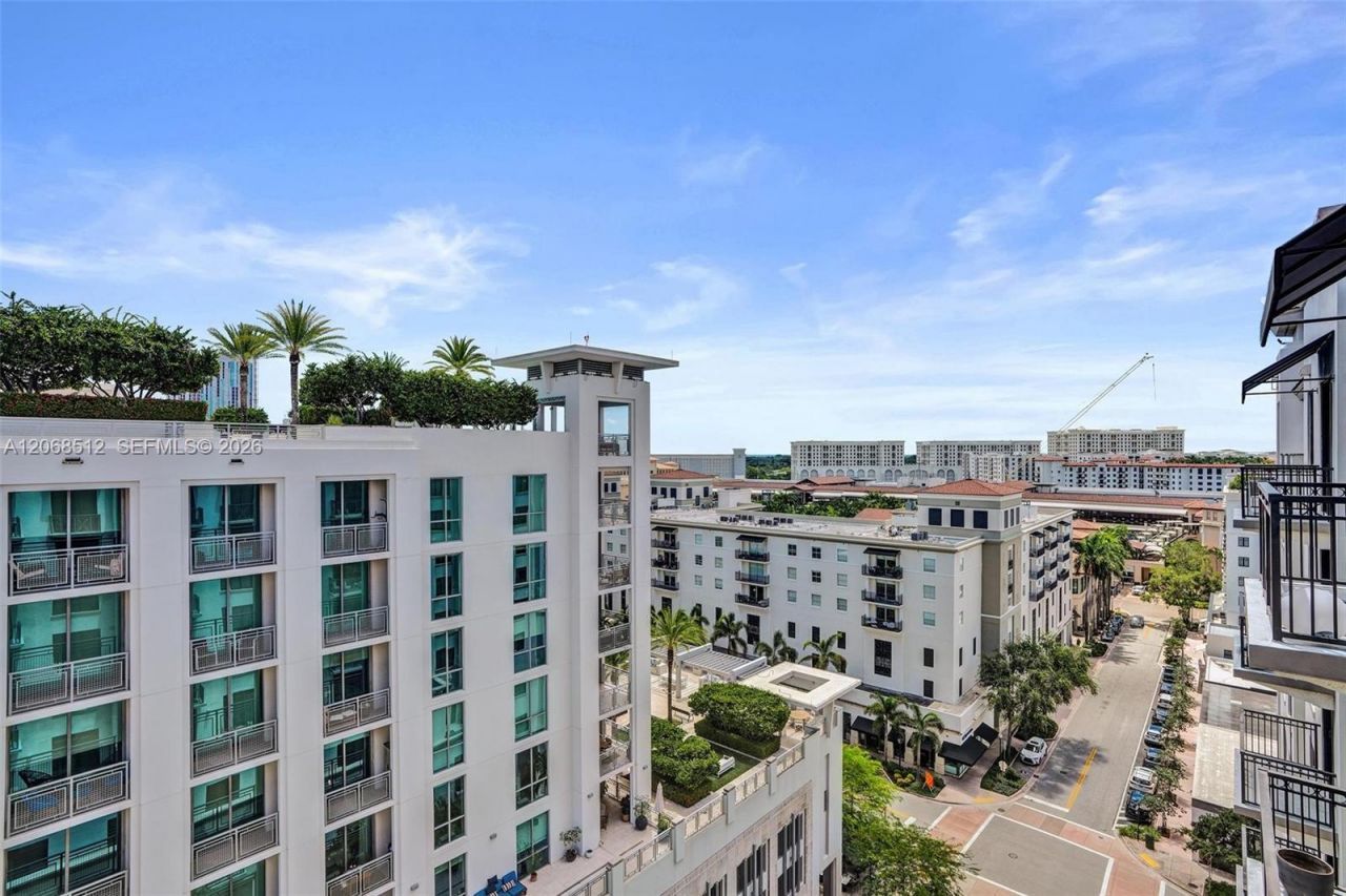 301 Altara Ave, Unit UPH1005, Coral Gables, FL 33146 Photo