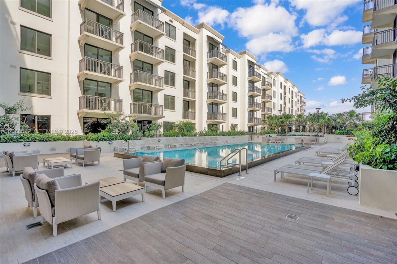 301 Altara Ave, Unit UPH1005, Coral Gables, FL 33146 Photo