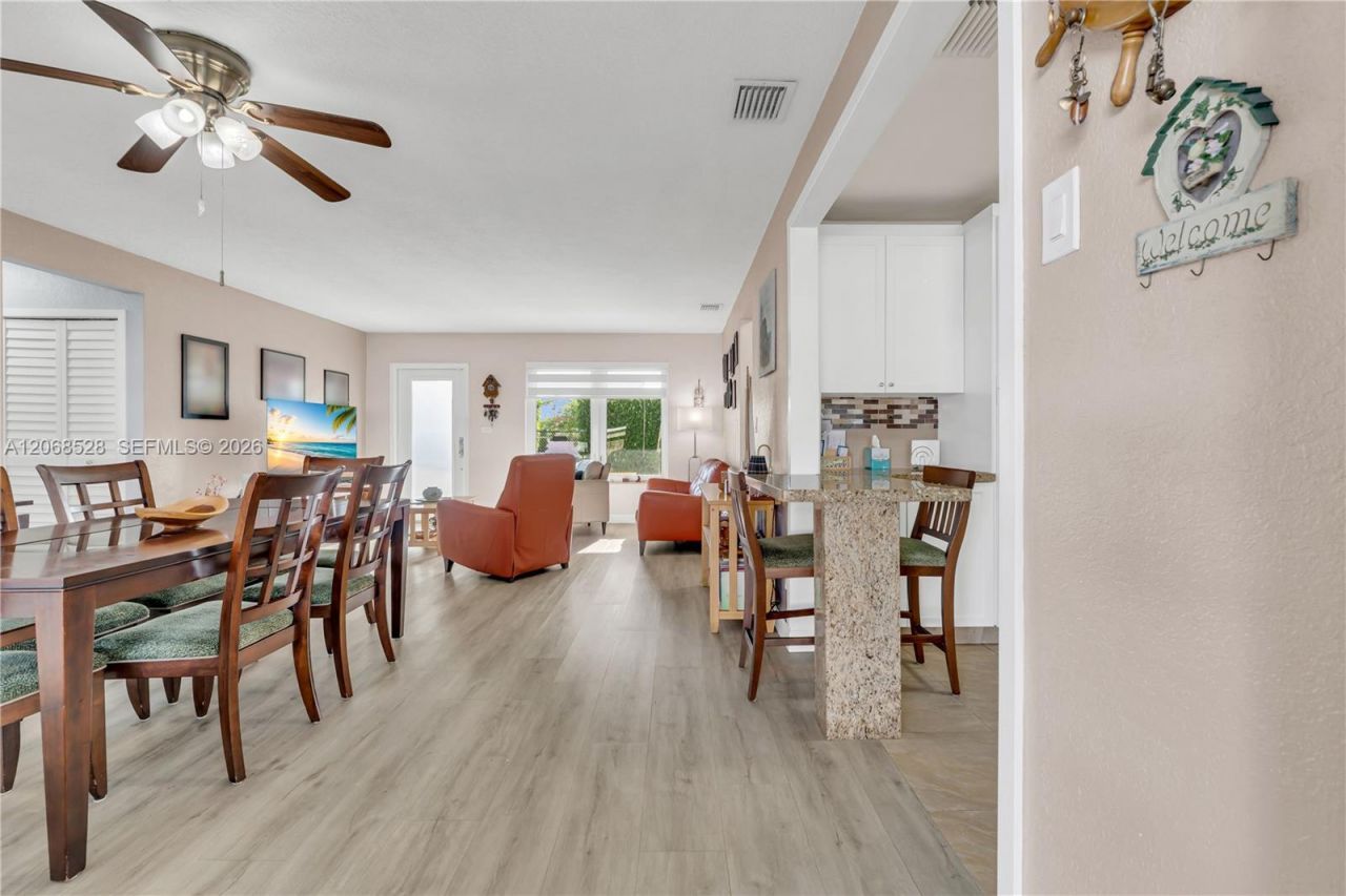 4275 SW 87th Ave, Miami, FL 33165 Photo