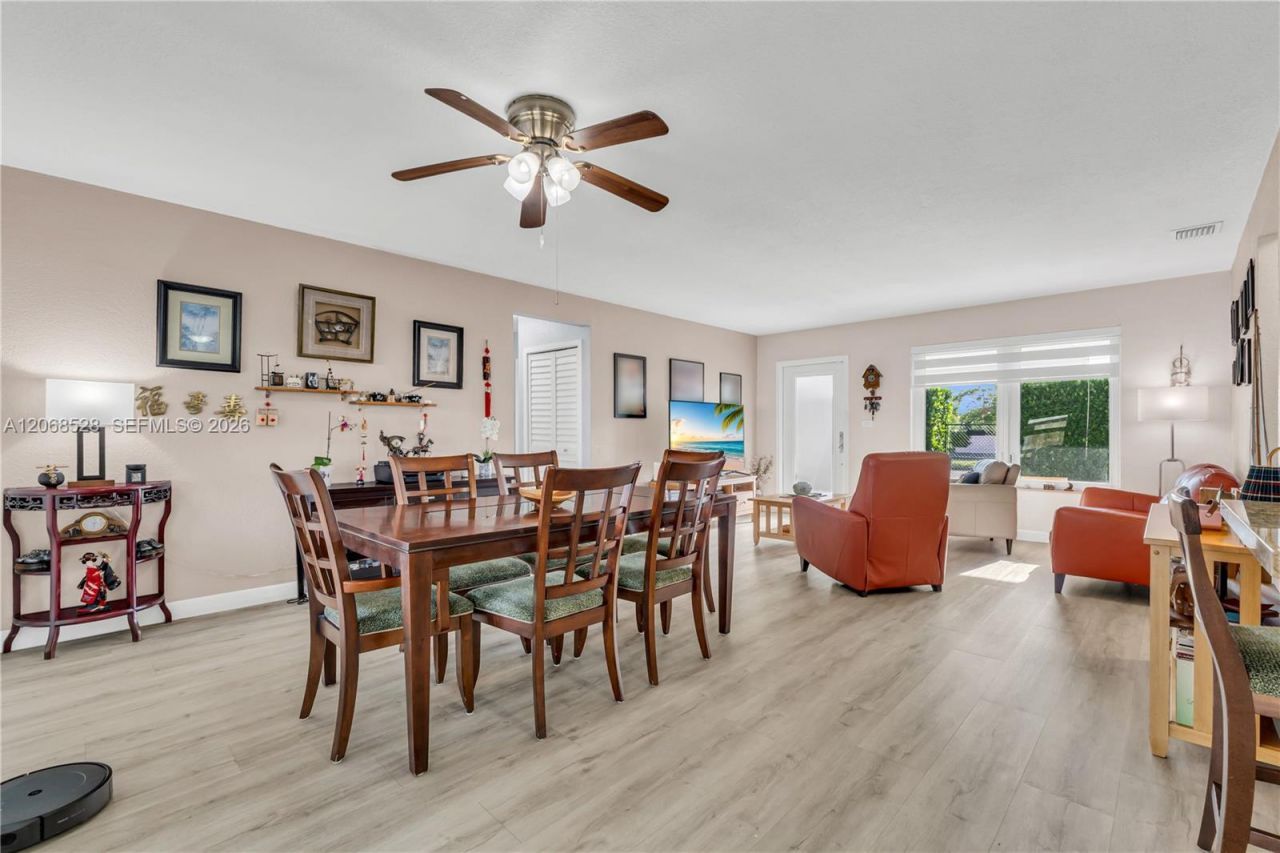 4275 SW 87th Ave, Miami, FL 33165 Photo