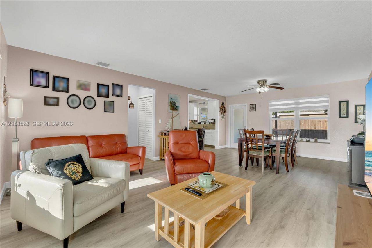 4275 SW 87th Ave, Miami, FL 33165 Photo