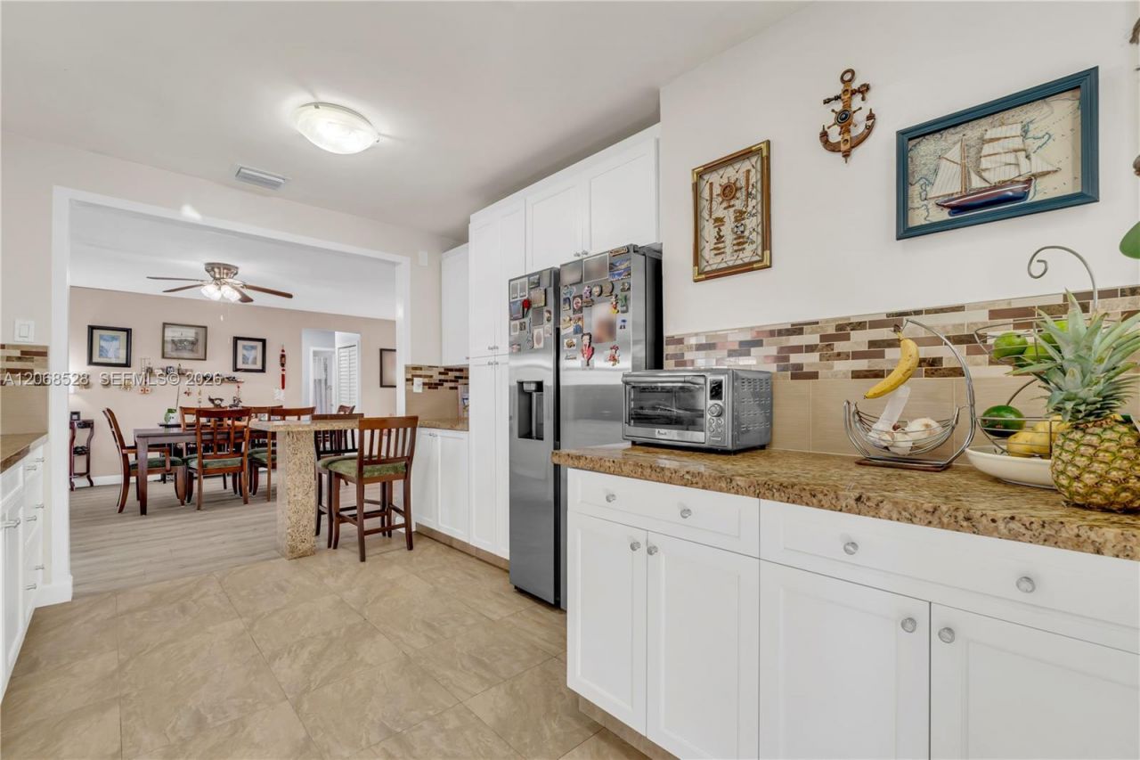 4275 SW 87th Ave, Miami, FL 33165 Photo