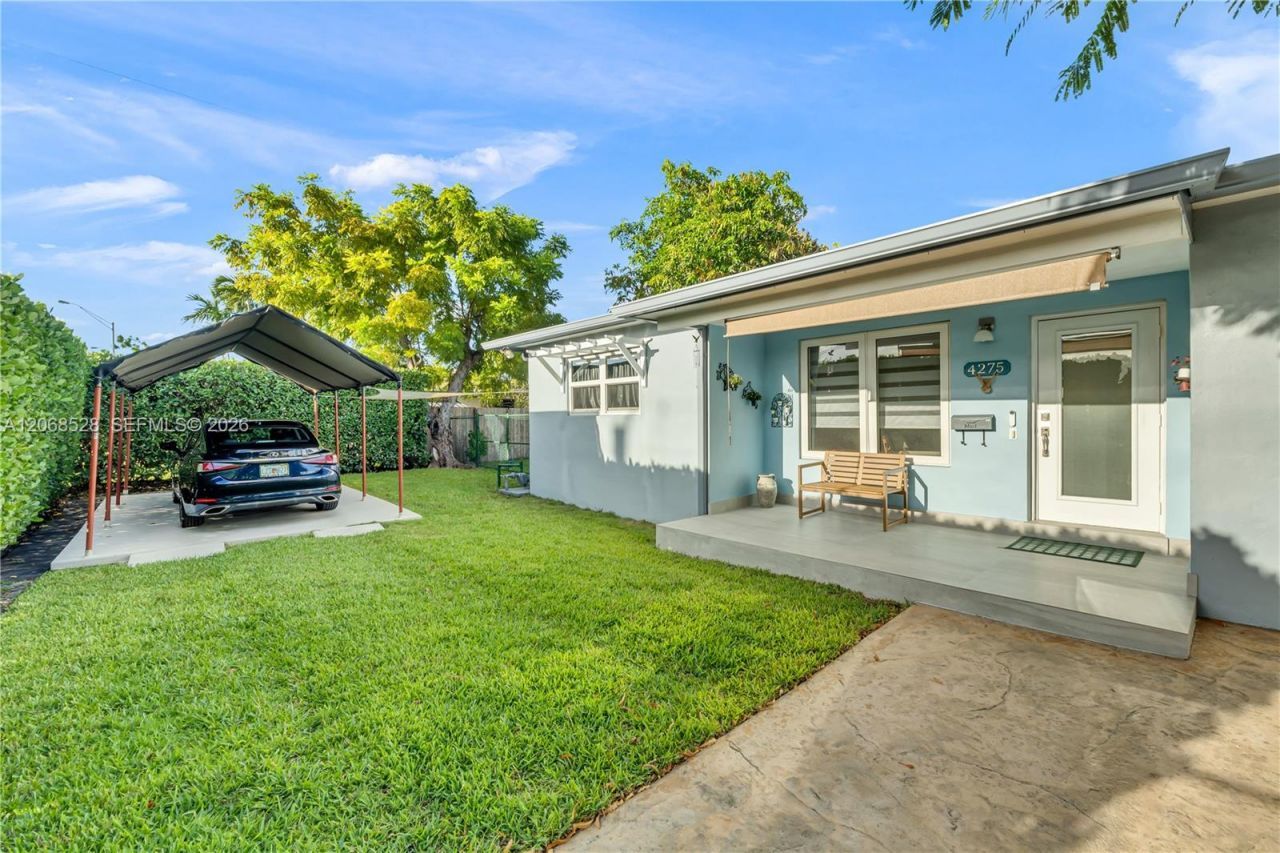 4275 SW 87th Ave, Miami, FL 33165 Photo