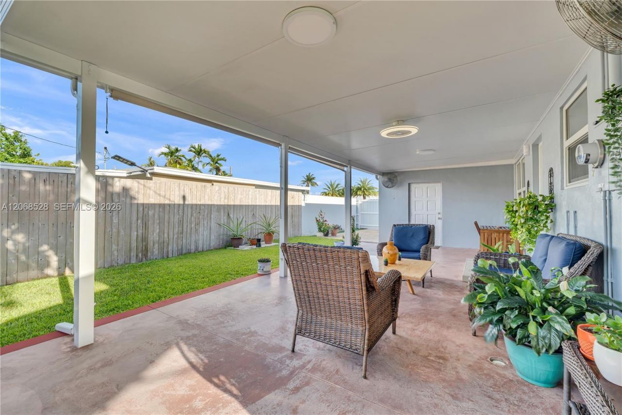 4275 SW 87th Ave, Miami, FL 33165 Photo