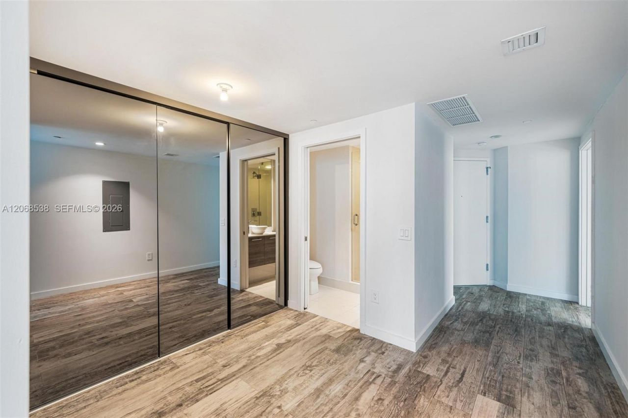 650 NE 32nd St, Unit 4407, Miami, FL 33137 Photo