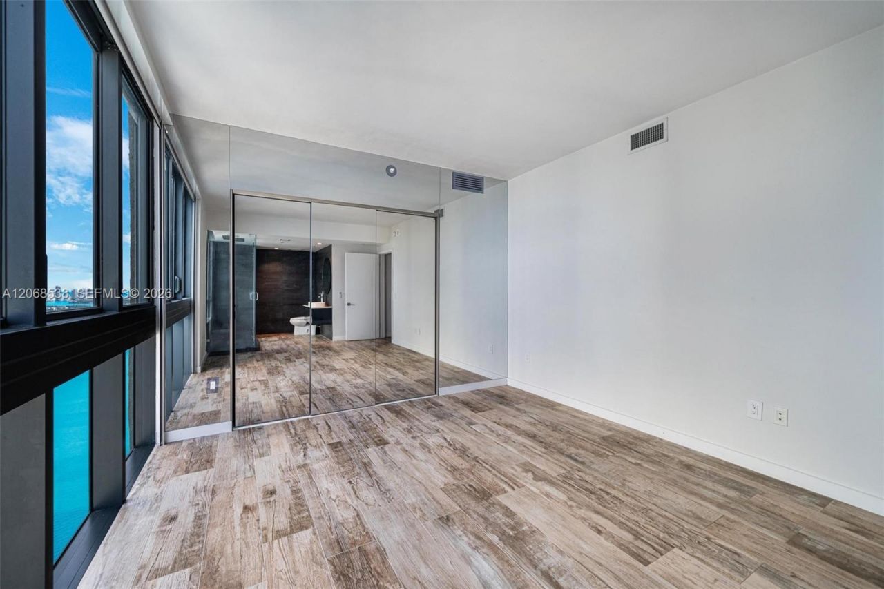 650 NE 32nd St, Unit 4407, Miami, FL 33137 Photo