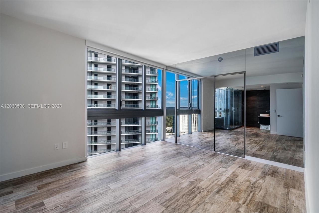 650 NE 32nd St, Unit 4407, Miami, FL 33137 Photo