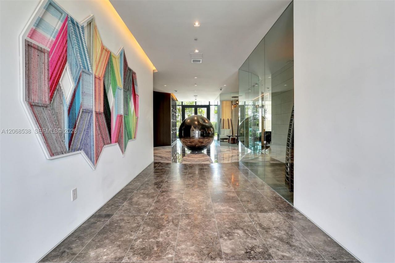 650 NE 32nd St, Unit 4407, Miami, FL 33137 Photo