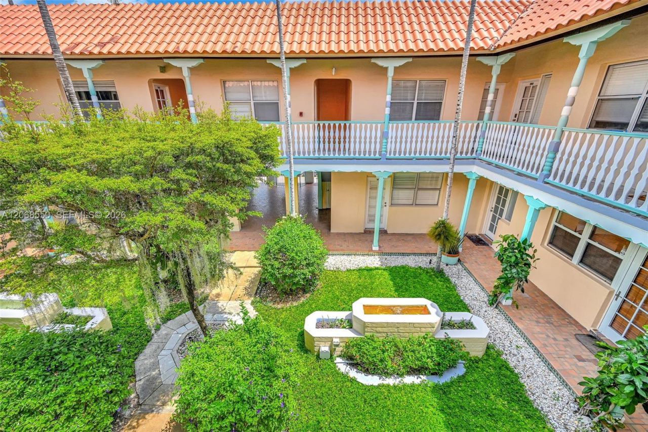 736 13th St, Unit 207, Miami Beach, FL 33139 Photo