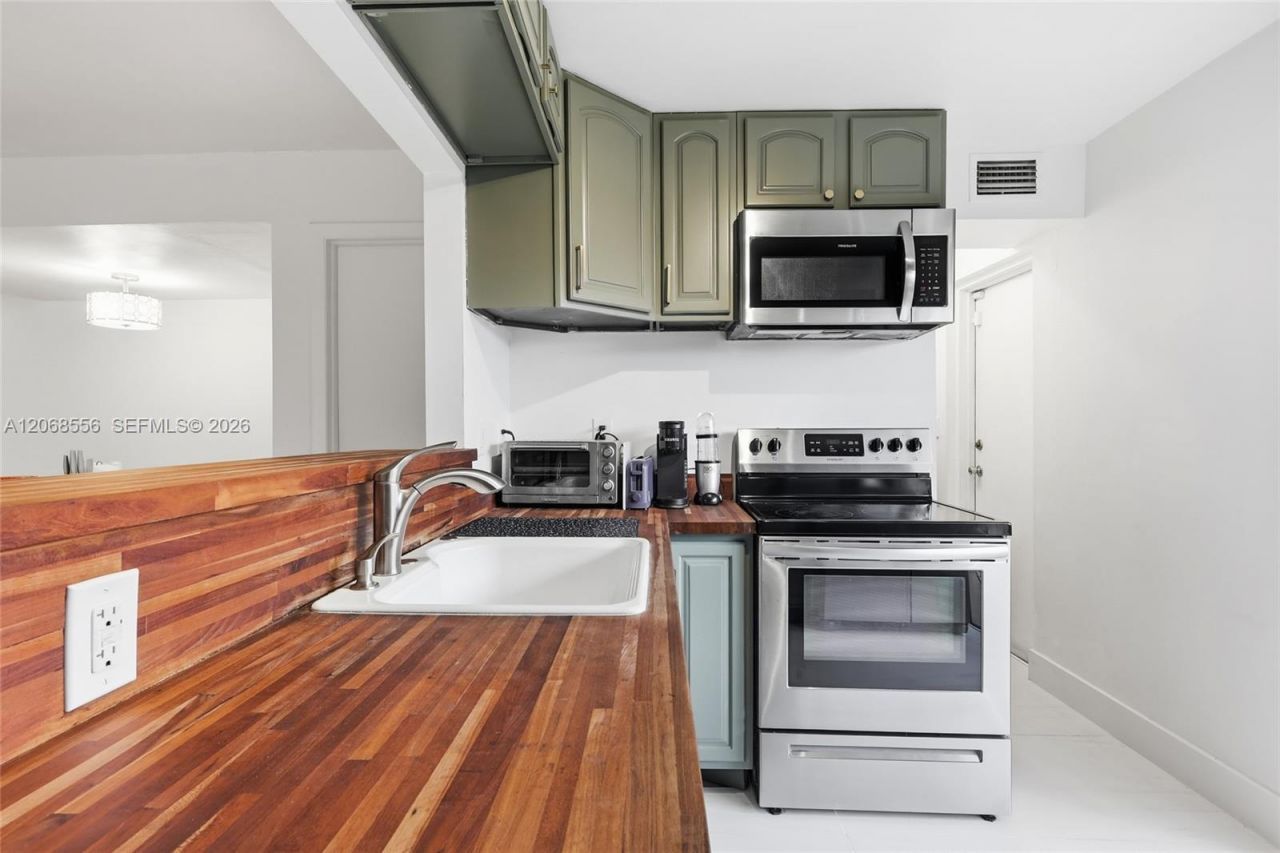 8823 NE 4th Ave Rd , Unit 8823, Miami Shores, FL 33138 Photo