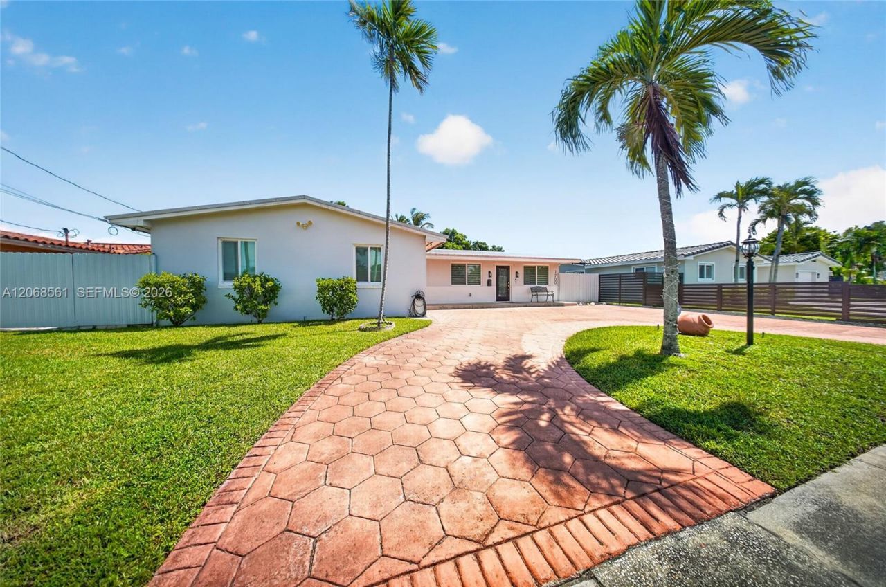 1700 W 64th St, Hialeah, FL 33012 Photo
