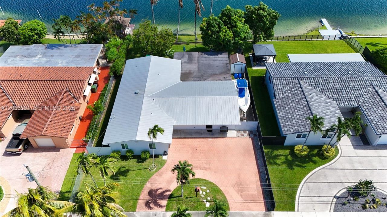 1700 W 64th St, Hialeah, FL 33012 Photo