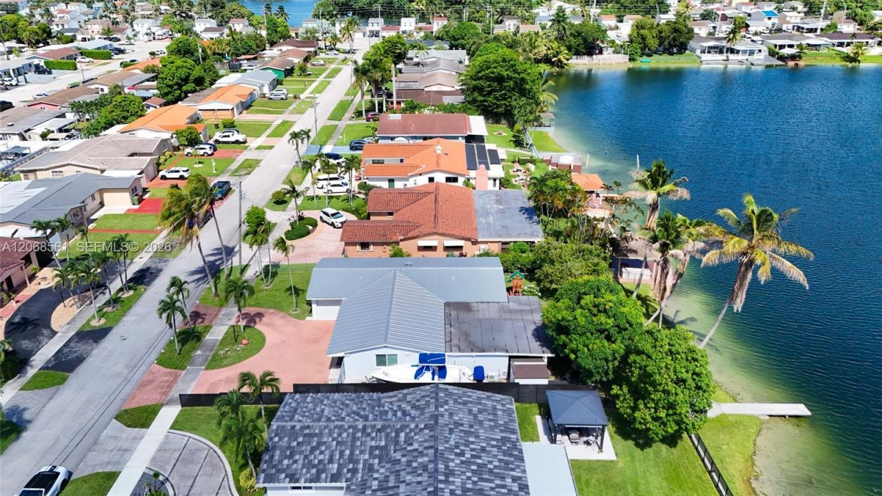 1700 W 64th St, Hialeah, FL 33012 Photo