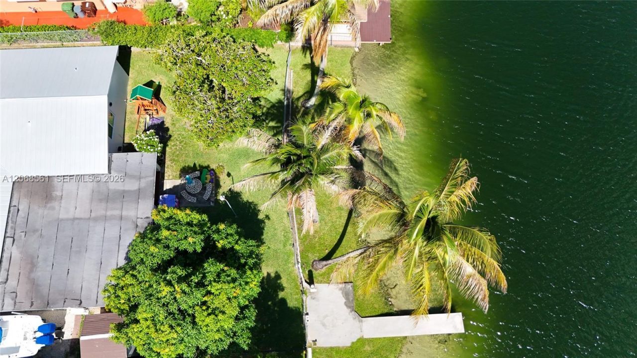 1700 W 64th St, Hialeah, FL 33012 Photo