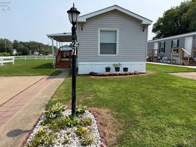27 Rathbun Drive, Marblehead, OH 43440 Photo 2