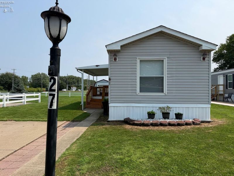 27 Rathbun Drive, Marblehead, OH 43440 Photo 3