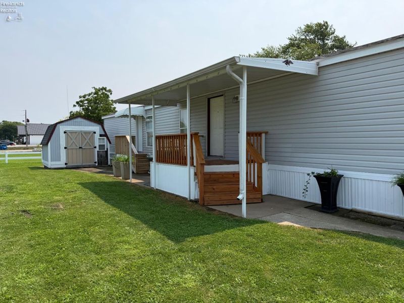 27 Rathbun Drive, Marblehead, OH 43440 Photo 4