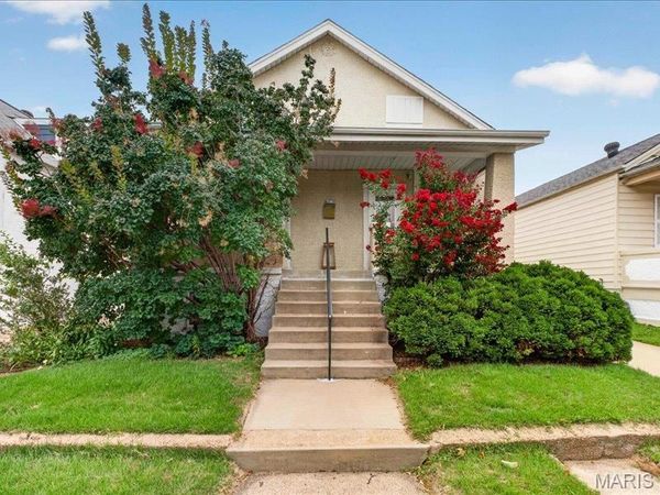 5221 Bischoff Avenue, St Louis, MO 63110
