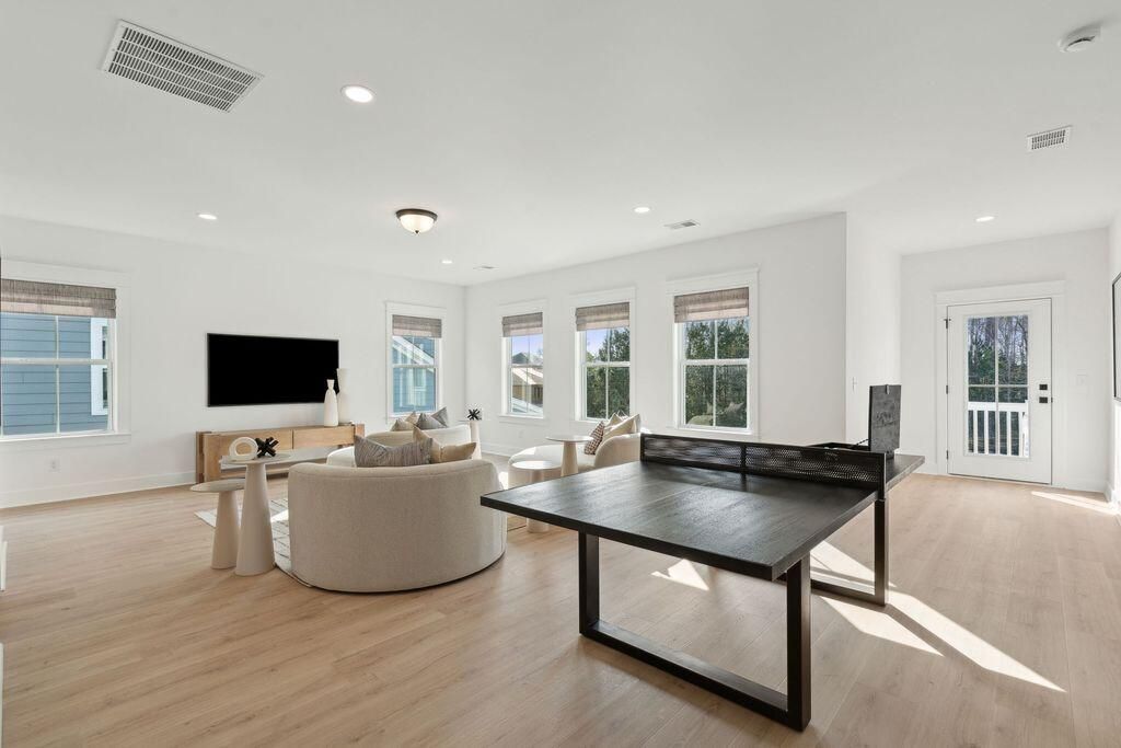 1009 Tributary Boulevard Photo 40