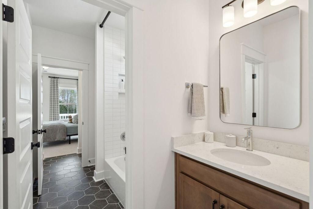 1009 Tributary Boulevard Photo 46