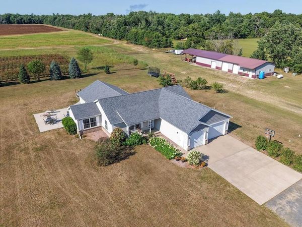 1792 COUNTY ROAD G, Nekoosa, WI 54457