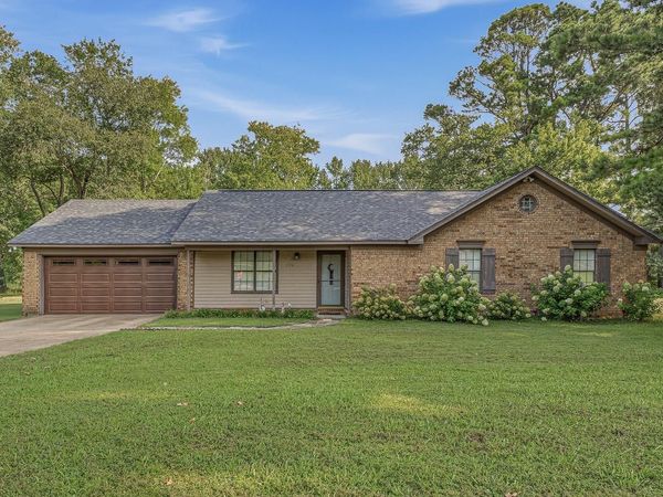 1720 Ridge Oak, Jonesboro, AR 72404