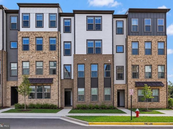 20912 BLUEBIRD SQUARE, STERLING, VA 20165