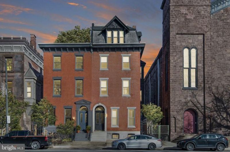 2009 Spring Garden Street, Unit 3, Philadelphia, PA 19130 Main Photo