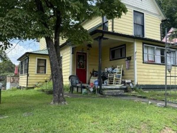 217 Walden Ave, Harriman, TN 37748