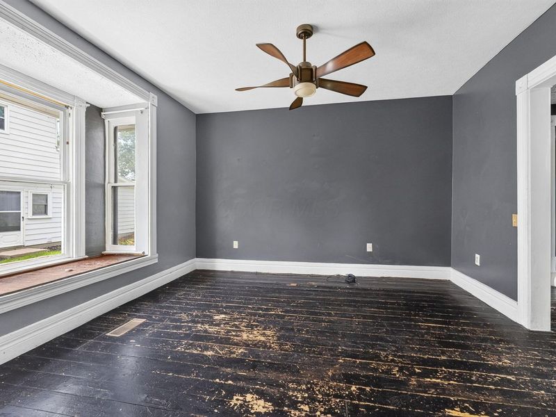 413 E Brown Avenue, Bellefontaine, OH 43311 Photo 6