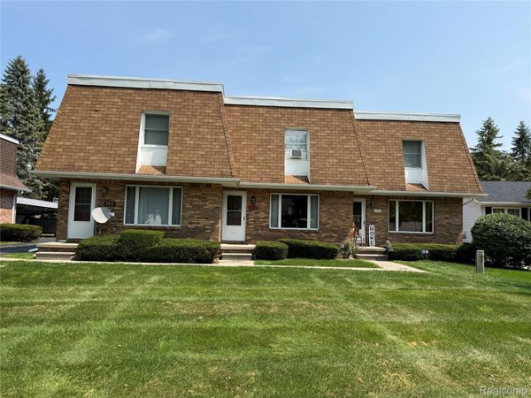3510 Holland Park Lane, Unit 12, Port Huron, Mi 48060