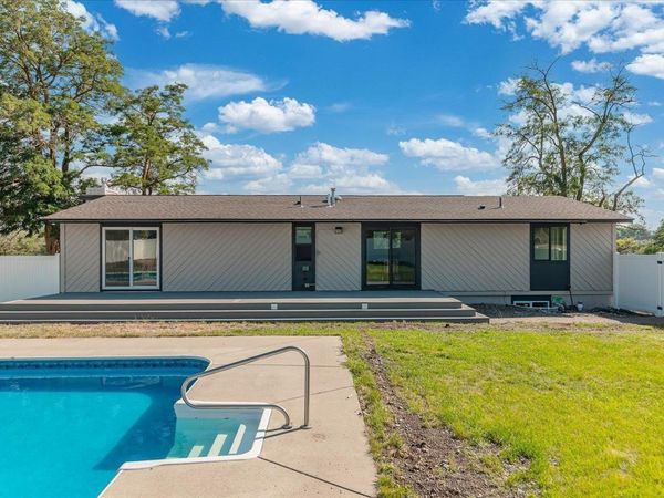 3425 E Upriver Dr, Spokane, WA 99208