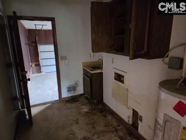 302 Shadowfield Drive Photo 10