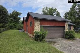 302 Shadowfield Drive photo 4