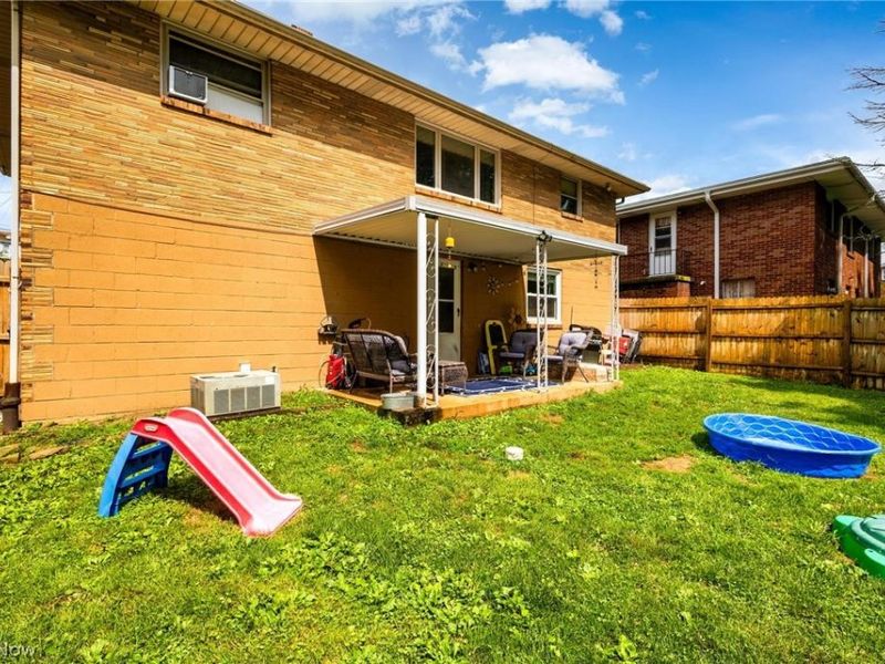 2532 CHESTNUT Street , Steubenville, OH 43952 Photo 4