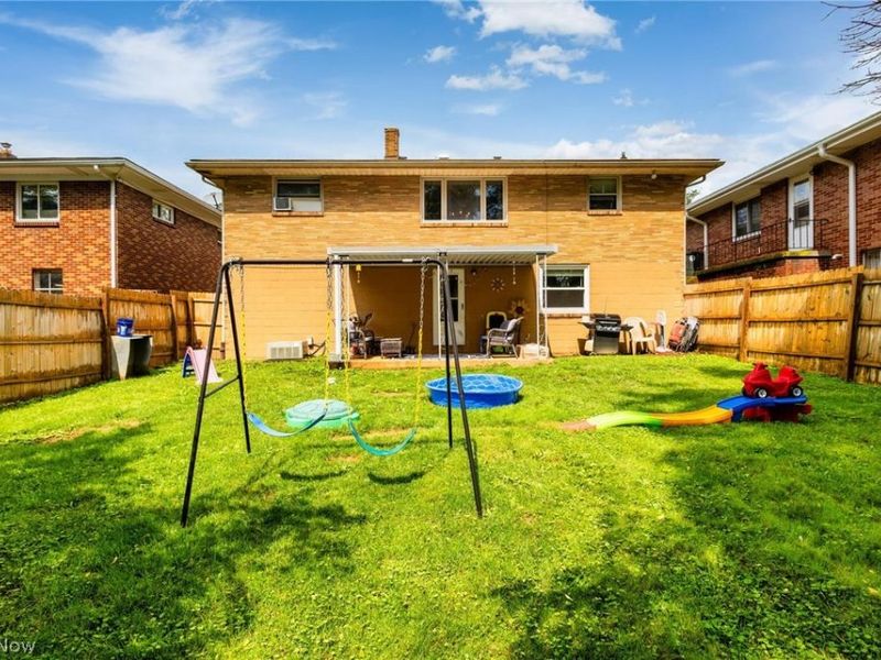 2532 CHESTNUT Street , Steubenville, OH 43952 Photo 5