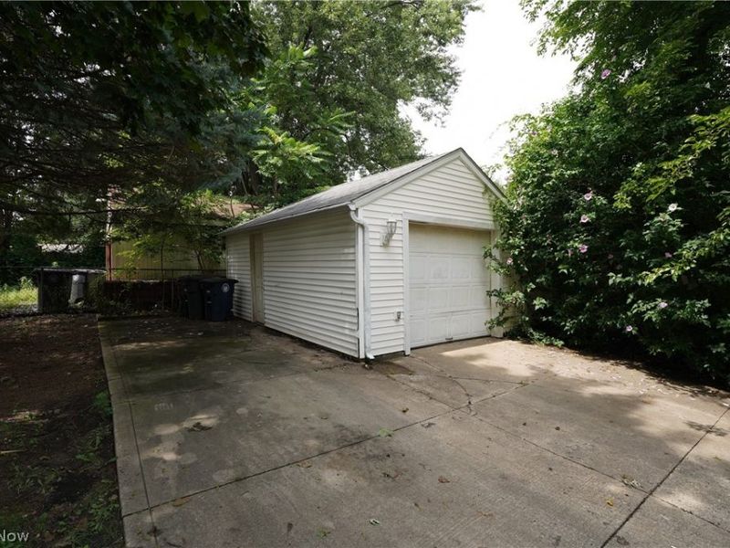 1761 Marks Avenue , Akron, OH 44305 Photo 10